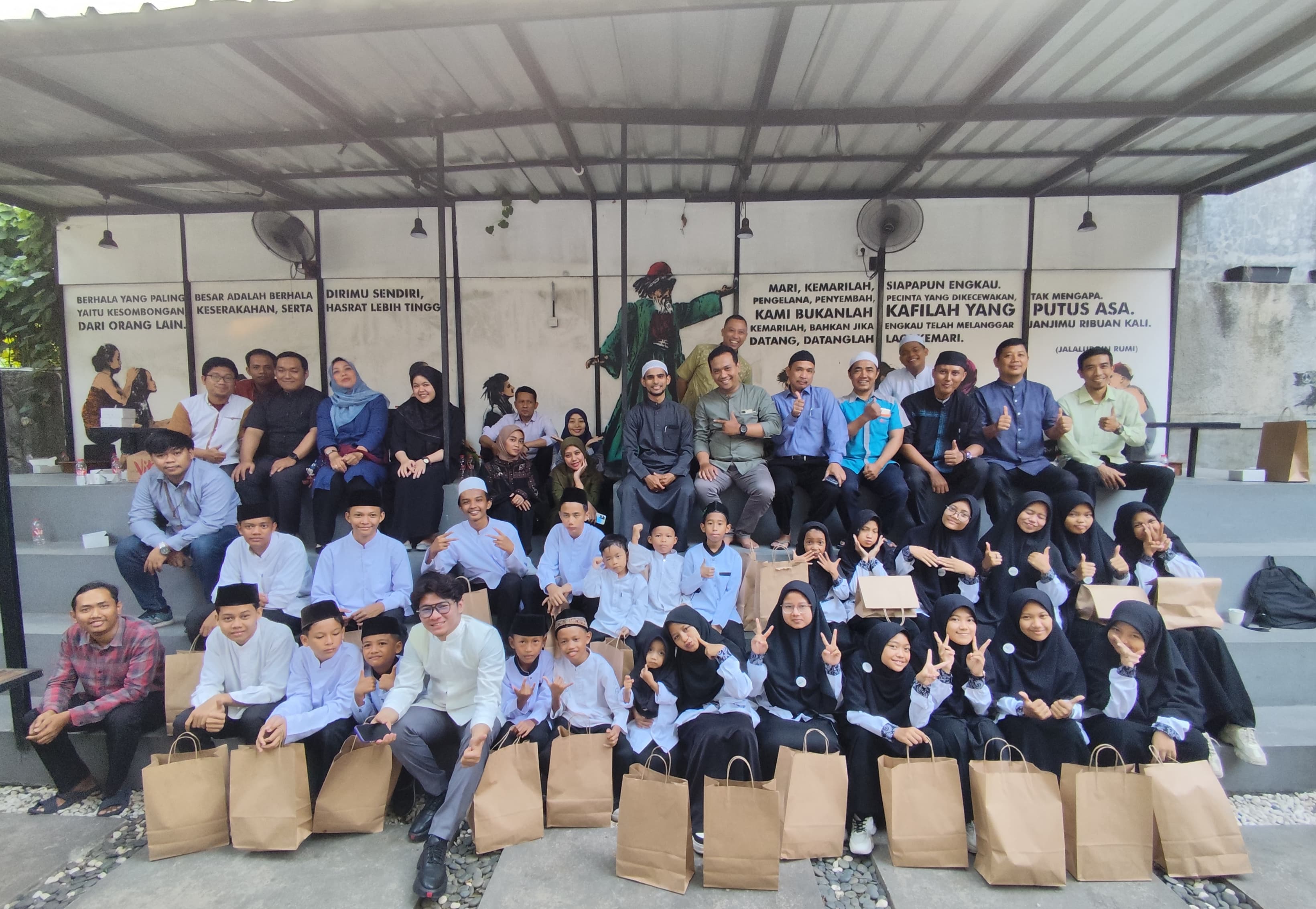 Kegiatan TJLS Perusahaan Melalui Kegiatan Santunan dan Donasi Yayasan Yatim Piatu